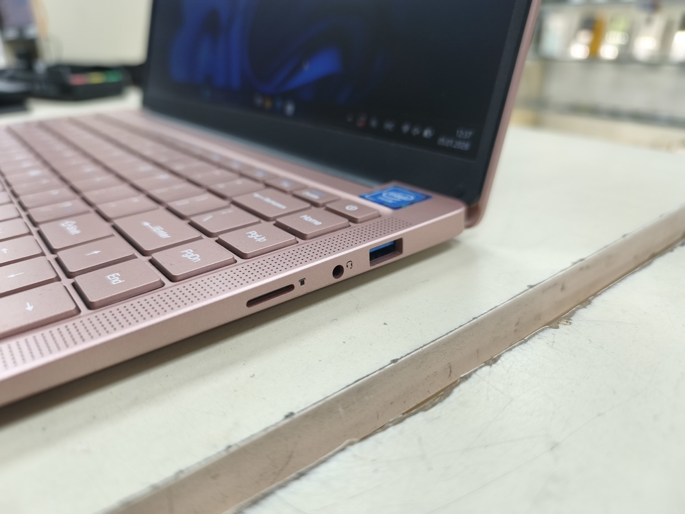 Ноутбук Acer; Celeron N4000, Intel UHD Graphics 600, 8 Гб, 256 Гб, Нет