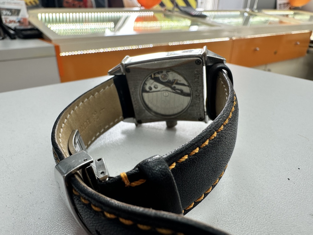 Часы наручные GIRARD-PERREGAUX 8800