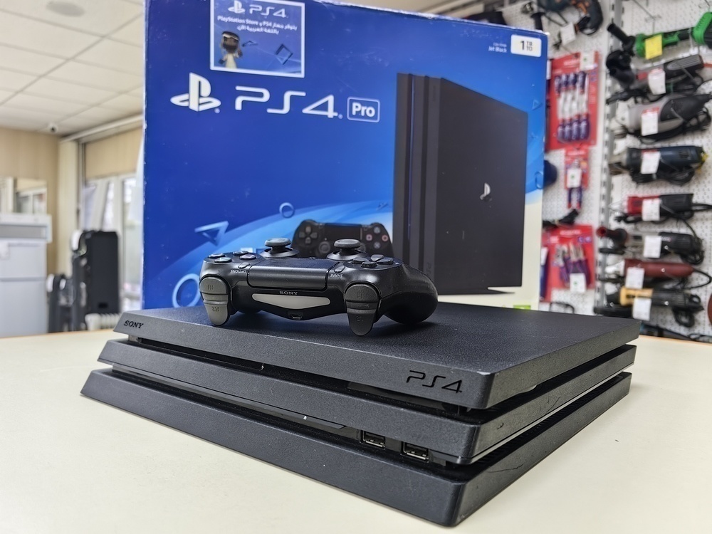 Игровая приставка PlayStation 4 Pro 1Tb