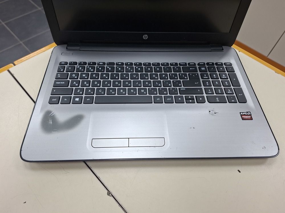Ноутбук HP; A10-9600P, Radeon R7 M340, 10 Гб, 512 GB, Нет