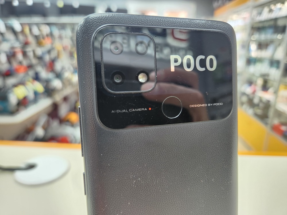 Смартфон Xiaomi Poco C40 3/32