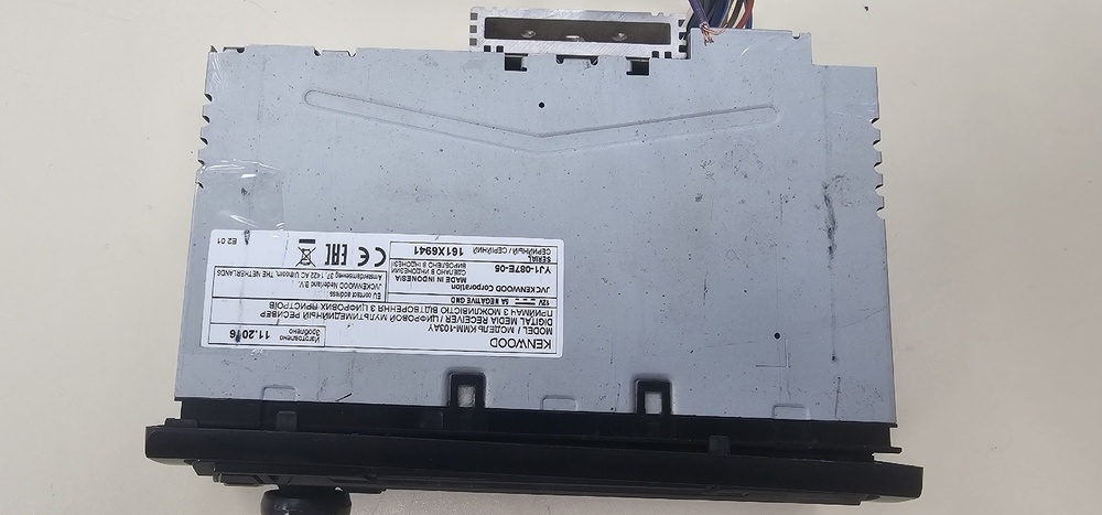Автомагнитола Kenwood KMM-103