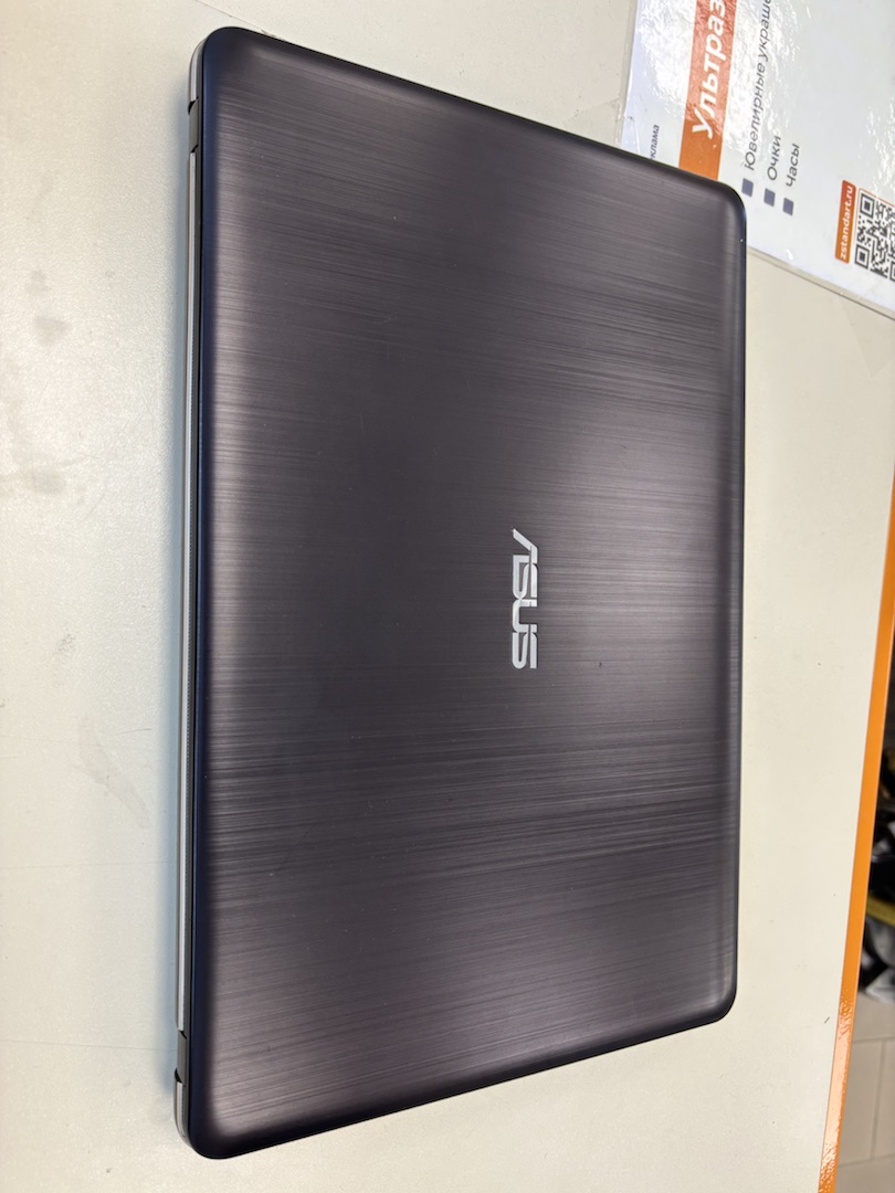 Ноутбук ASUS x541u; Core i5-6198DU, Intel HD Graphics 510, 4 Гб, 256 Гб, Нет