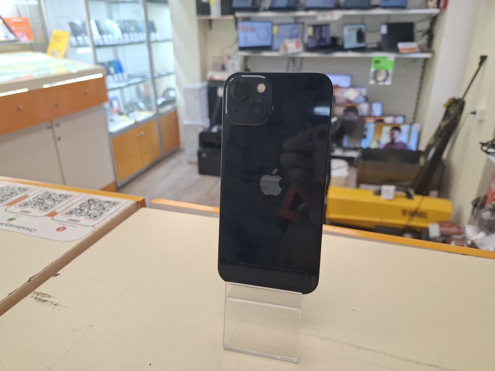Смартфон Apple iPhone 13 128Gb