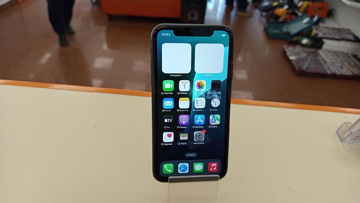 Смартфон Apple iPhone 11 64Gb