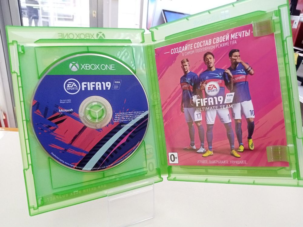 Игра XBOX FIFA 2019