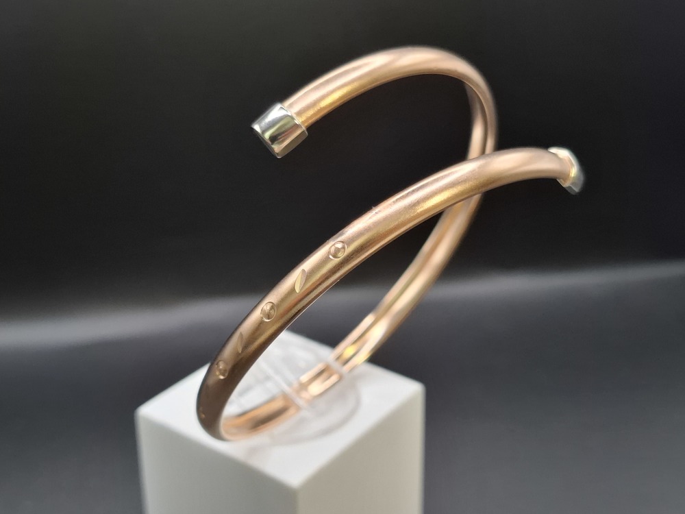 БРАСЛЕТ ЖЕСТКИЙ ГЛАДКИЙ (Au 585)