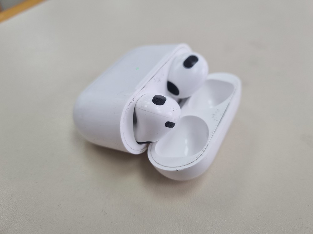 Наушники беспроводные Apple Airpods 3