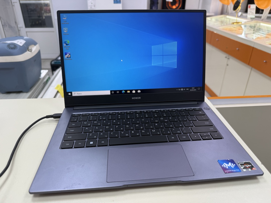 Ноутбук Honor Honor MagicBook 14 NMH-WDQ9HN; Ryzen 5-5500U, AMD Graphics, 8 Гб, 512 GB, Нет