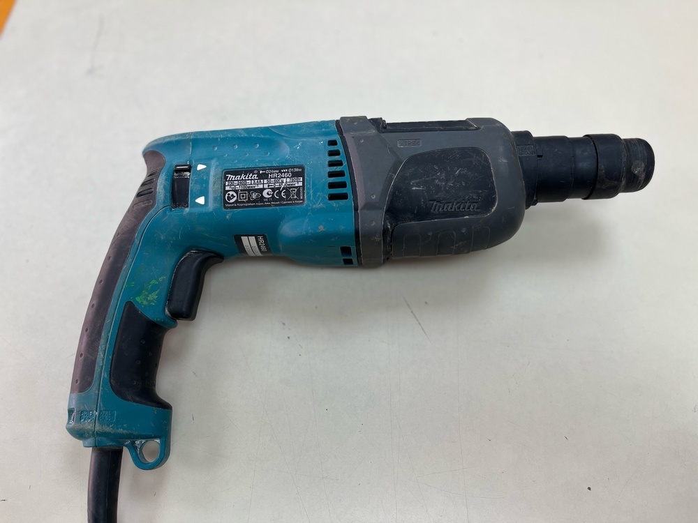 Перфоратор Makita HR2460