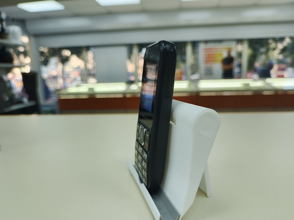 Мобильный телефон Maxvi C3i