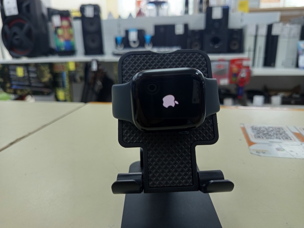 Смарт-часы Apple Watch Series 7 45mm