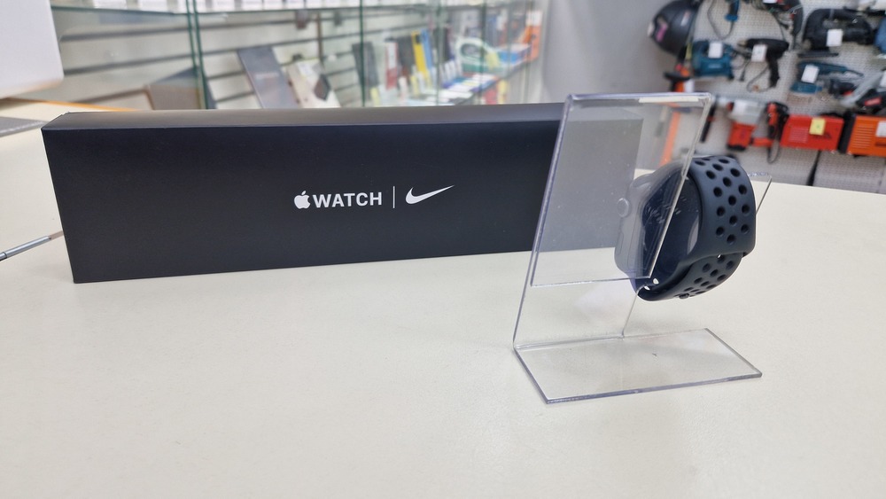 Смарт-часы Apple Watch SE 2020 44mm