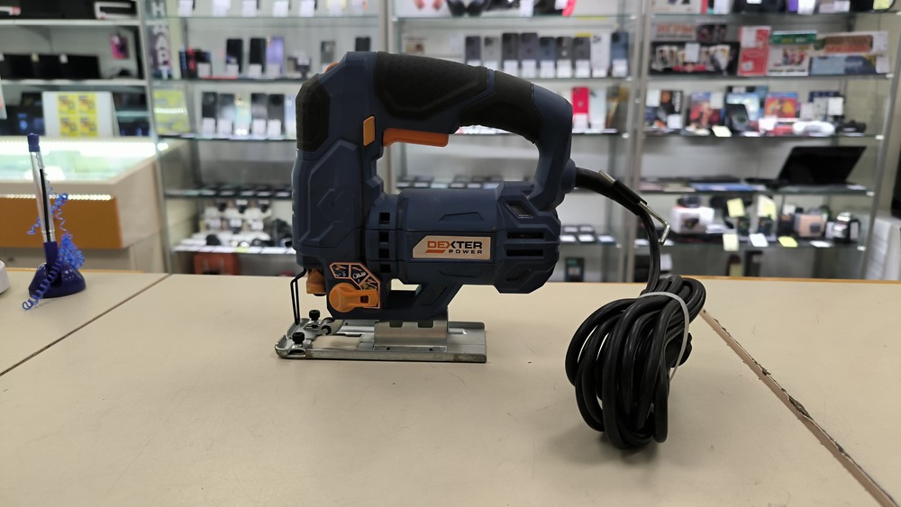 Лобзик Dexter NC 600JS