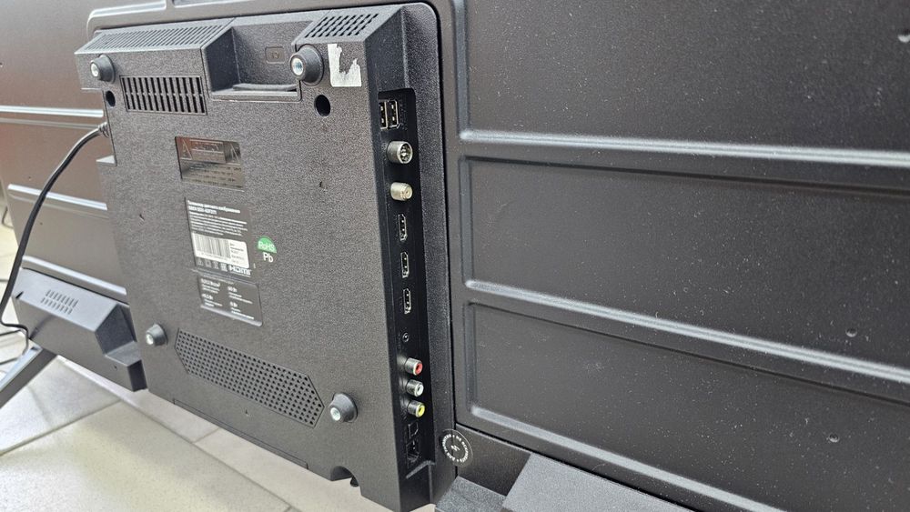 LED Телевизор SBER SDX-43F3111