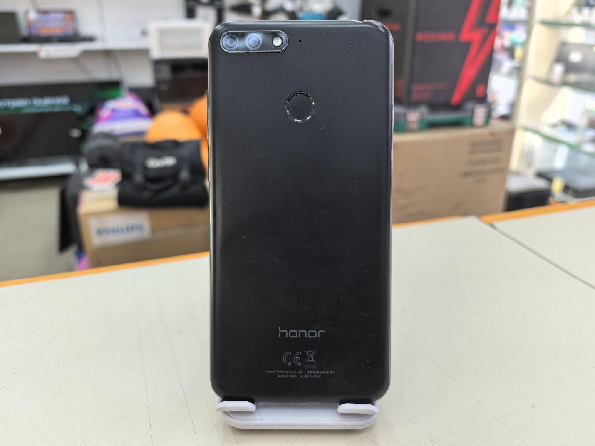 Смартфон Honor 7C 3/32