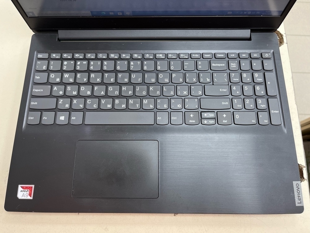 Ноутбук HP 15-ba611ur; A6-7310, Radeon R5 M330, 8 Гб, Нет, 500 Гб