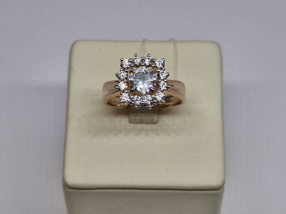 КОЛЬЦО С КАМНЯМИ (Au 585)