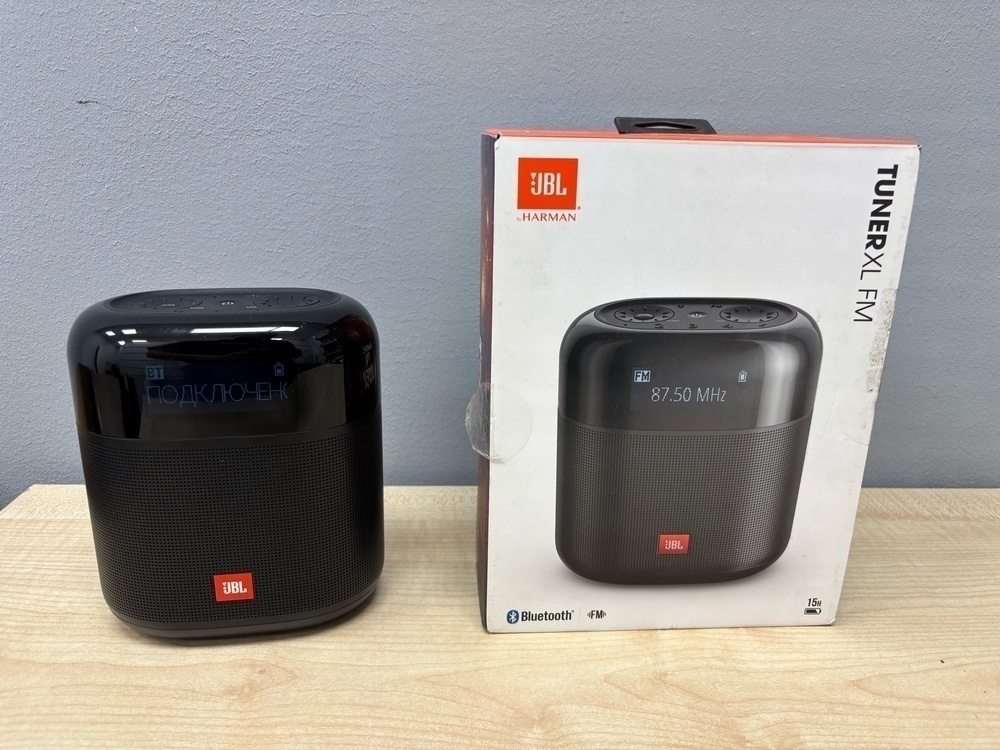 Портативная акустика JBL Tuner XL FM