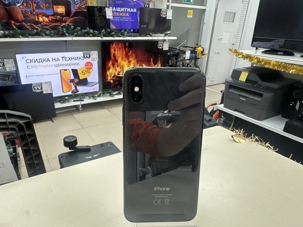 Смартфон Apple iPhone X 64Gb