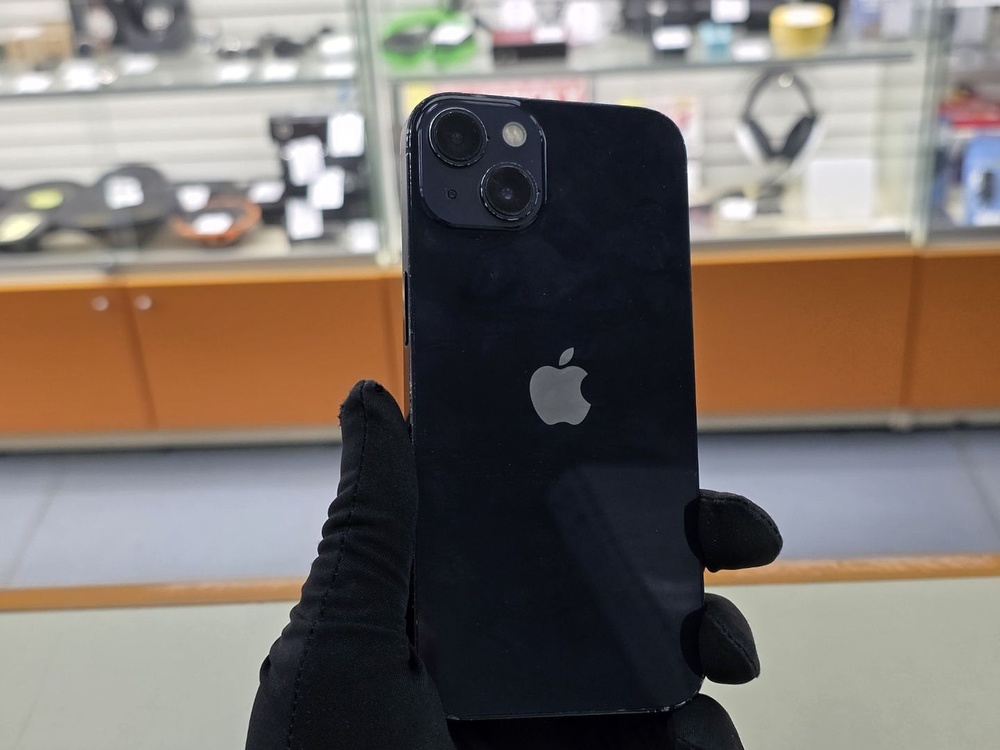 Смартфон Apple iPhone 13 128Gb