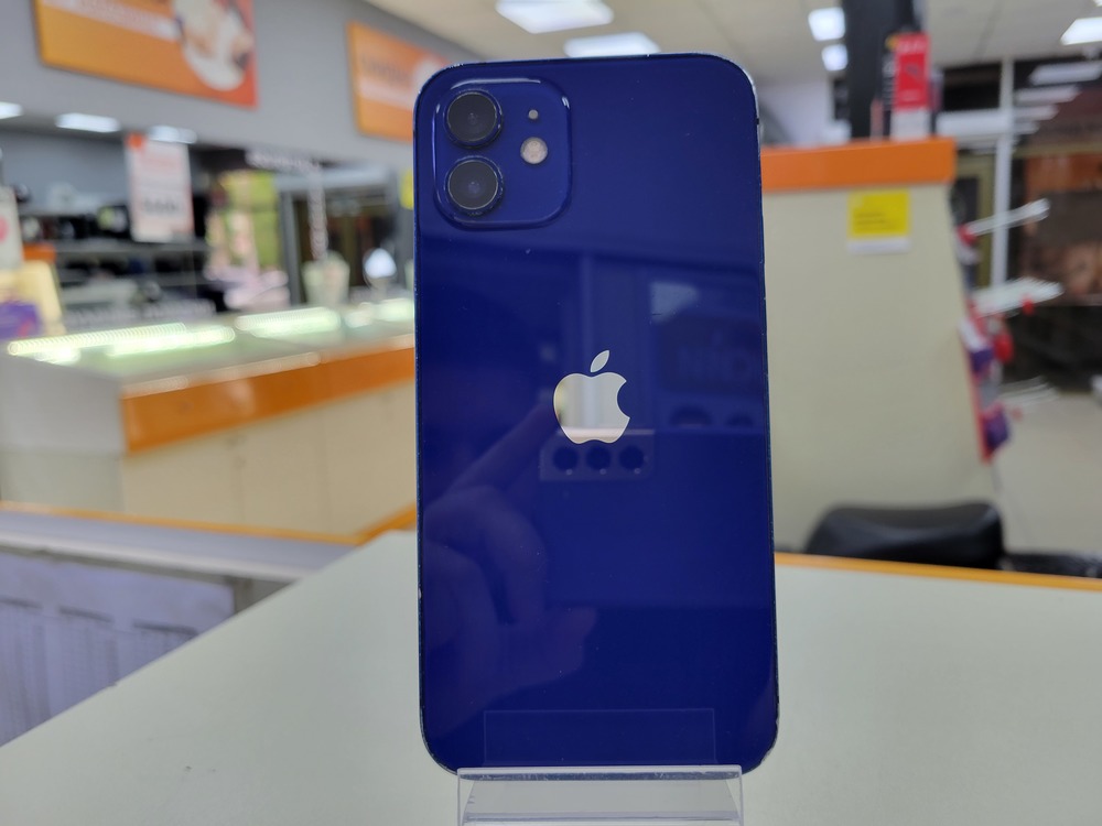 Смартфон Apple iPhone 12 64Gb