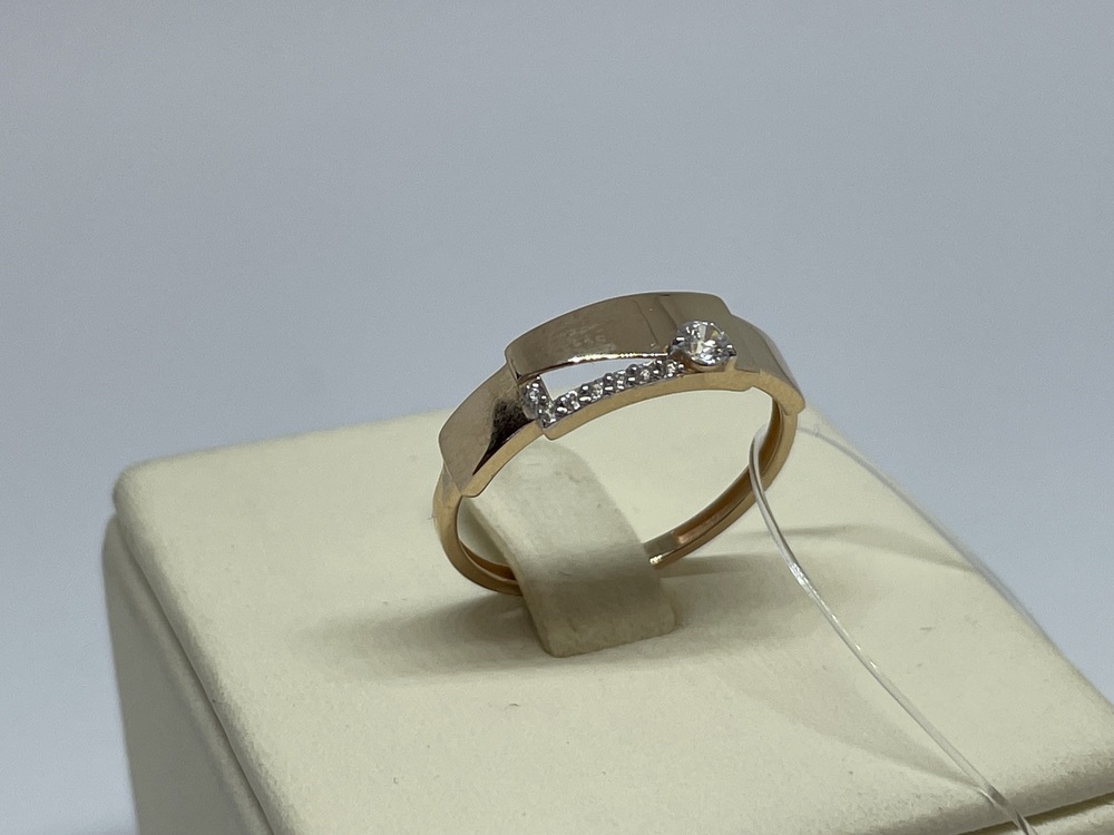 КОЛЬЦО С КАМНЯМИ (Au 585)