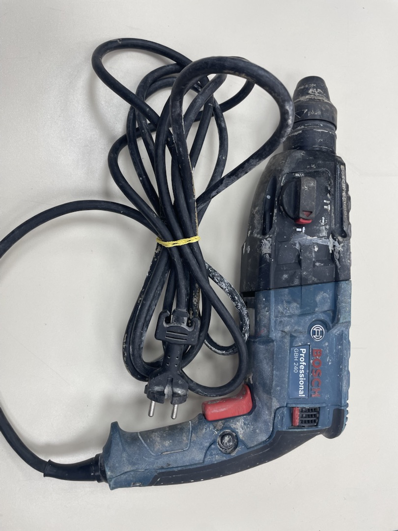Перфоратор Bosch GBH240