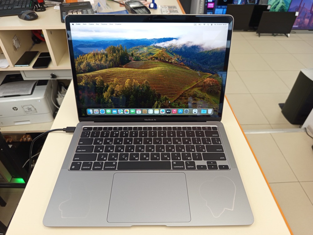 Ноутбук Apple Macbook Retina 13 M1 (A2337)