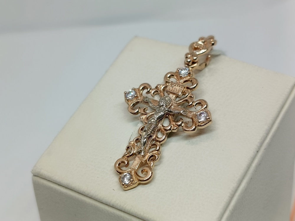 ПОДККИ585 ПОДВЕСКА КРЕСТ С КАМНЯМИ (Au 585)