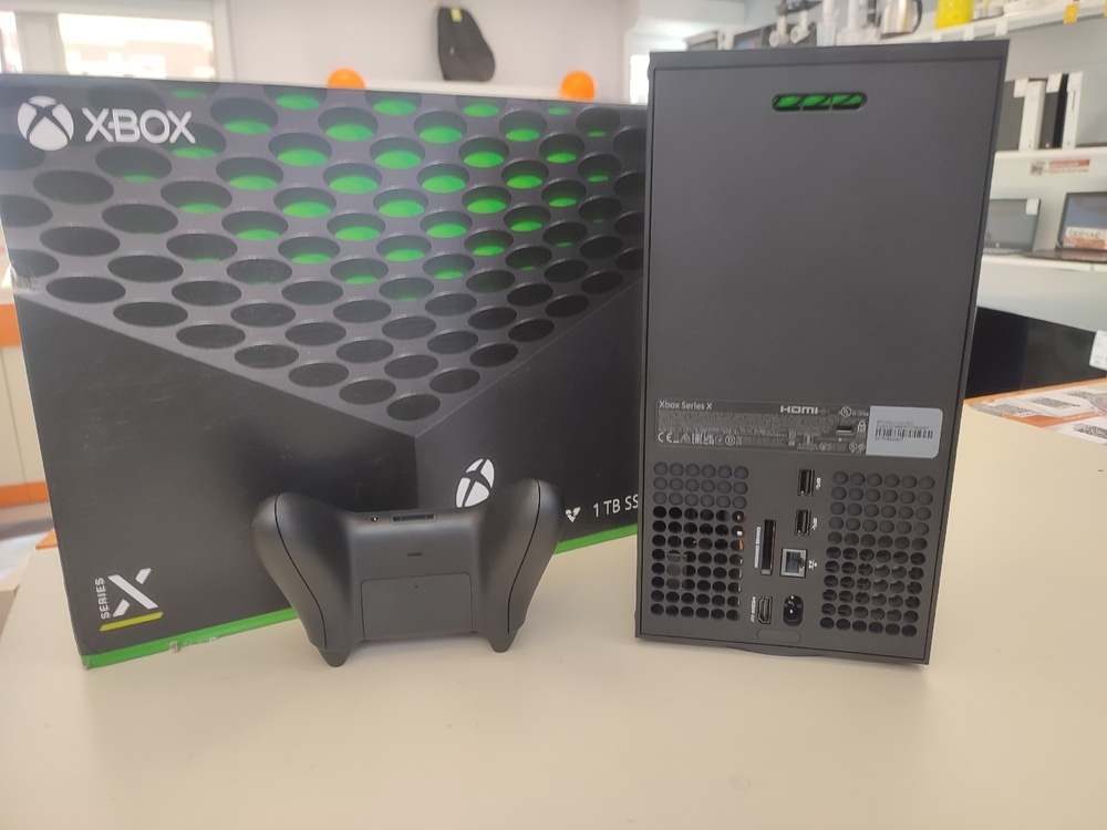 Игровая приставка Xbox Series X 1Tb