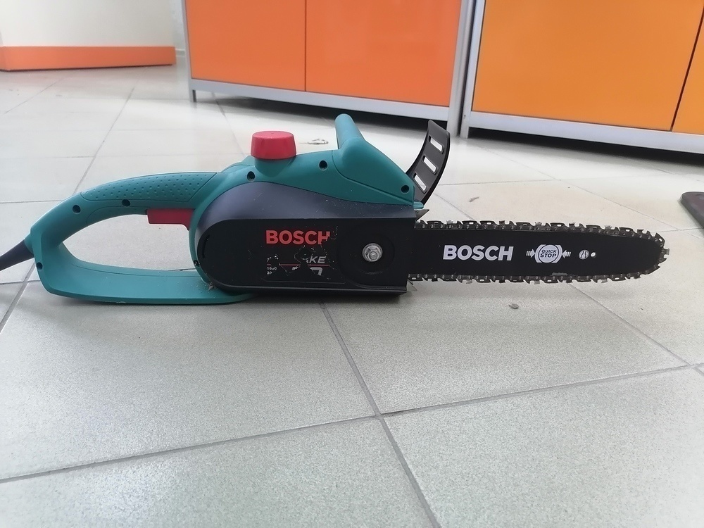 Электропила Bosch AKE 35 1600WT
