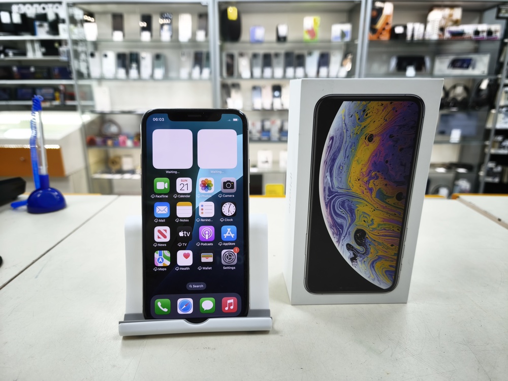 Смартфон Apple iPhone Xs 64Gb