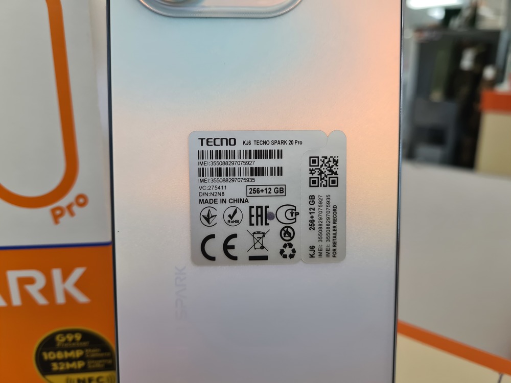 Смартфон Tecno Spark 20 Pro 12/256