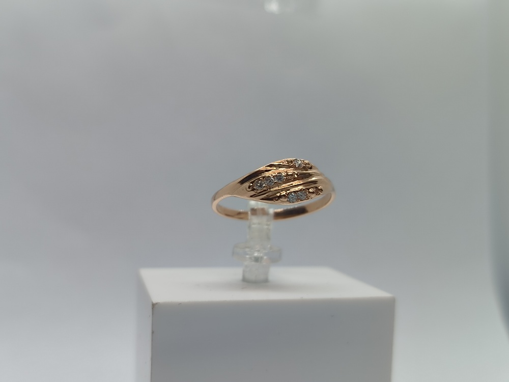 КОЛЬЦО С КАМНЯМИ (Au 585)