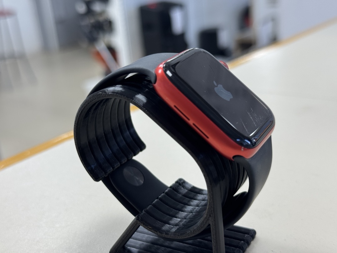Смарт-часы Apple Watch Series 6 44 мм
