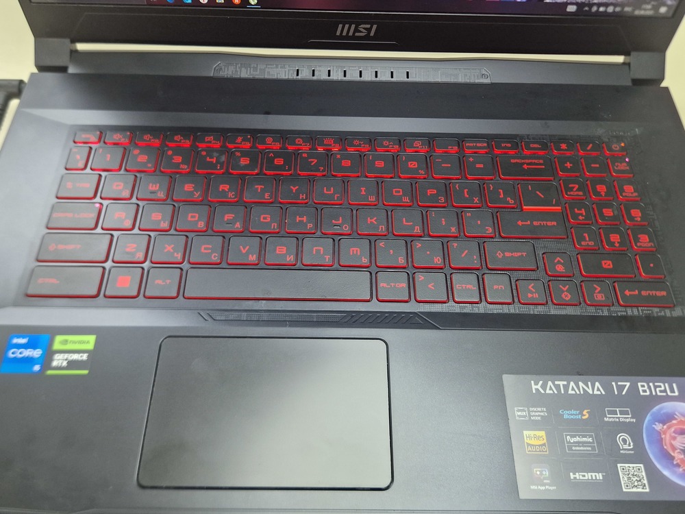 Ноутбук MSI; Core I5-12450H, GeForce RTX 3050, 8 Гб, 512 GB, Нет