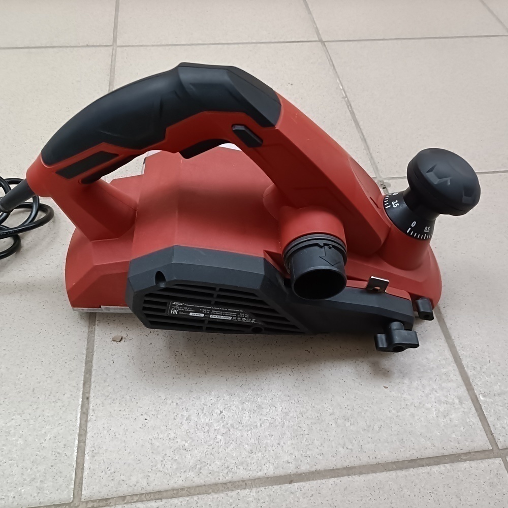 Электрорубанок Elitech P 110K