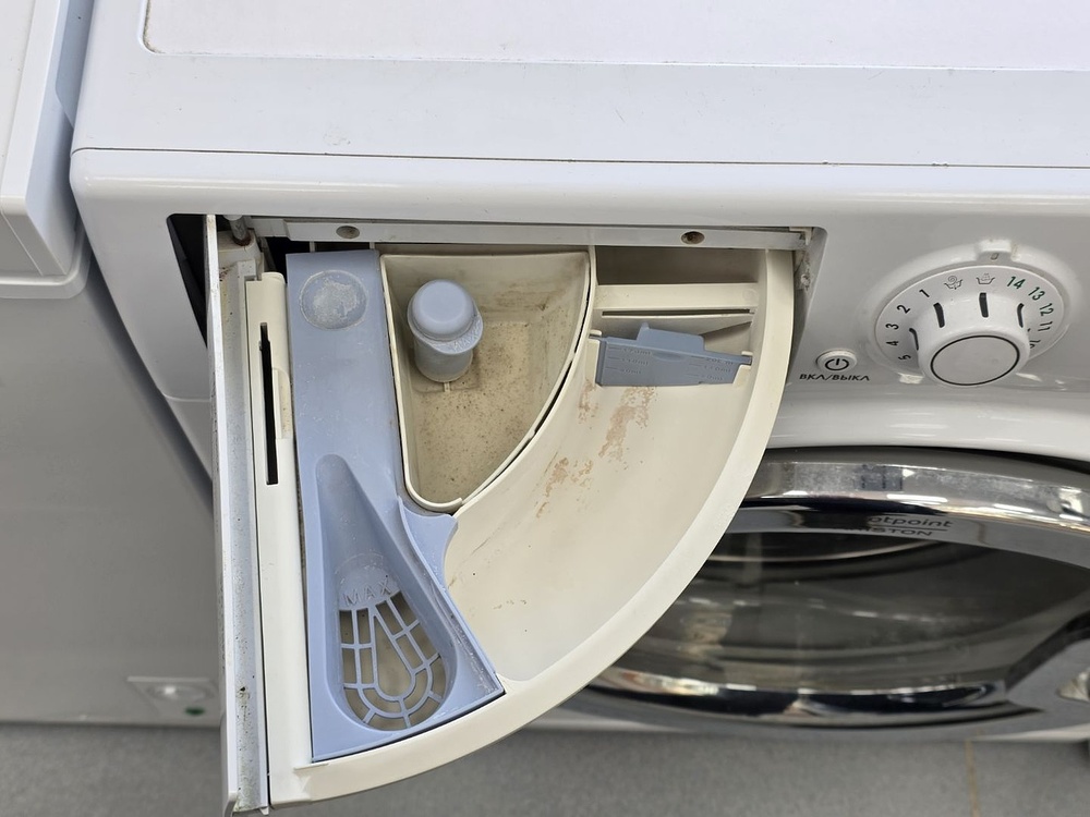 Стиральная машина Hotpoint-Ariston MVSC 6105