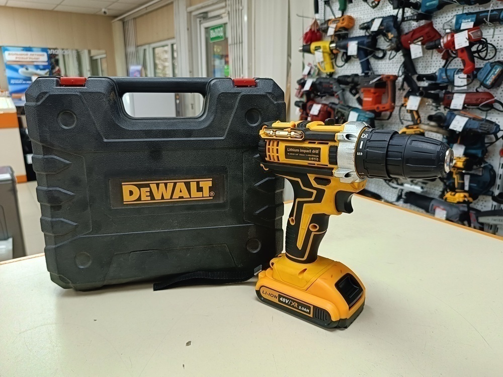 Шуруповерт Dewalt 18V