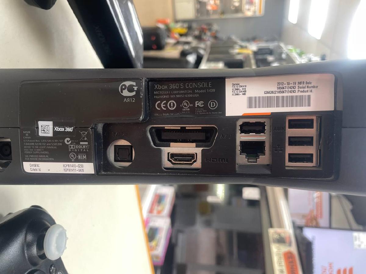 Игровая приставка Xbox 360 S