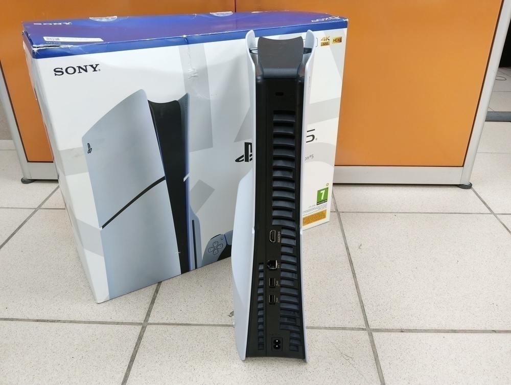 Игровая приставка PlayStation 5 Slim 1TB (С дисководом)