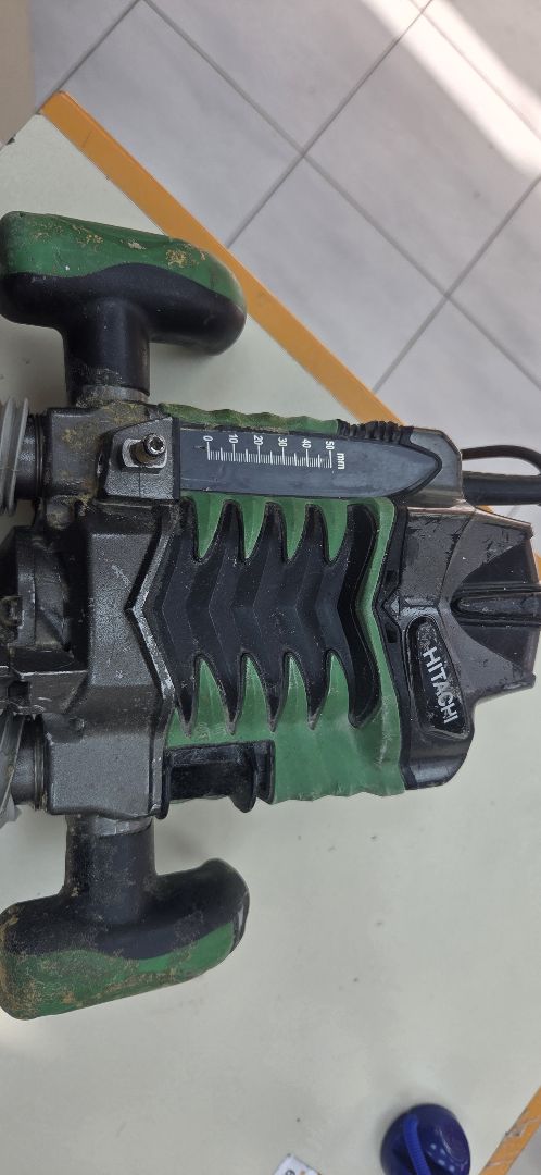 Фрезер Hitachi M 8V2