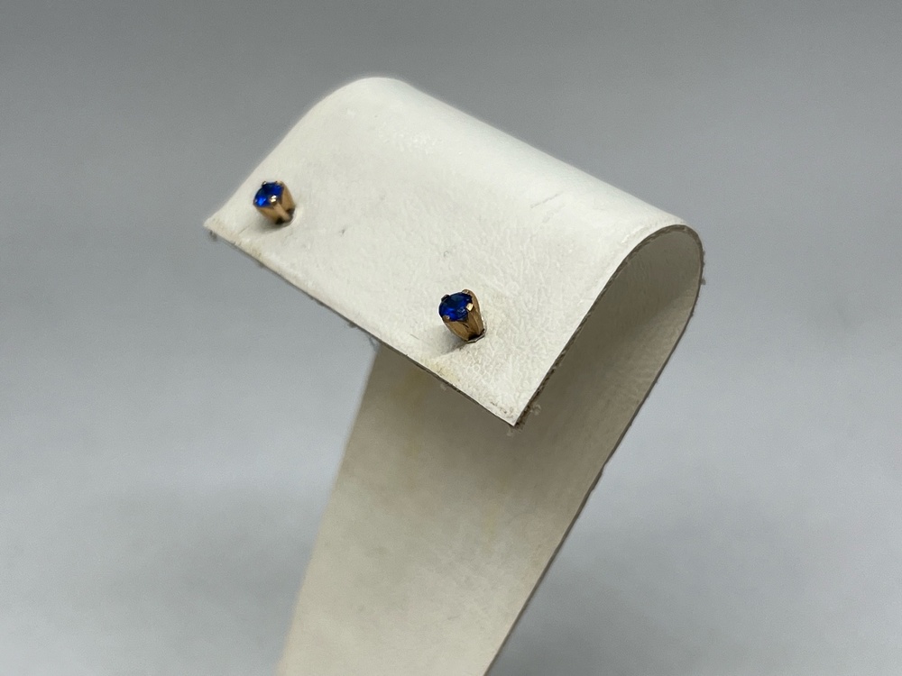 СЕРЬГИ ПУСЕТЫ с камнем (Au 585)