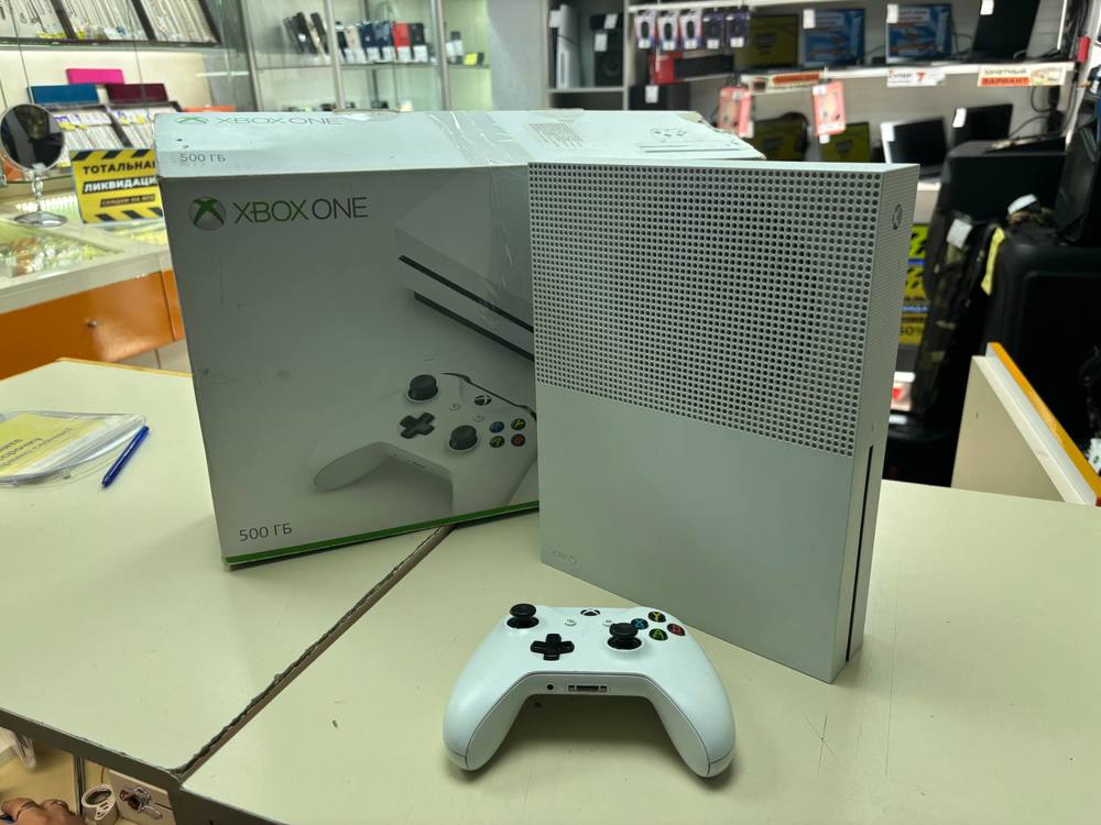 Игровая приставка Xbox One S 500Gb