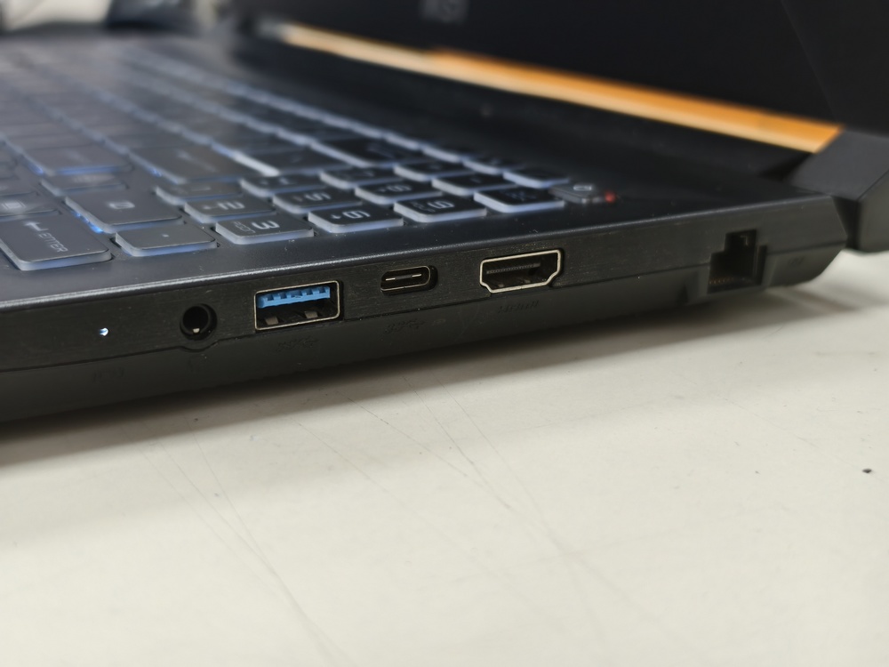 Ноутбук MSI Bravo 15 C7V; Ryzen 7 7735HS, GeForce RTX 4050, 16 Гб, 512 GB, Нет
