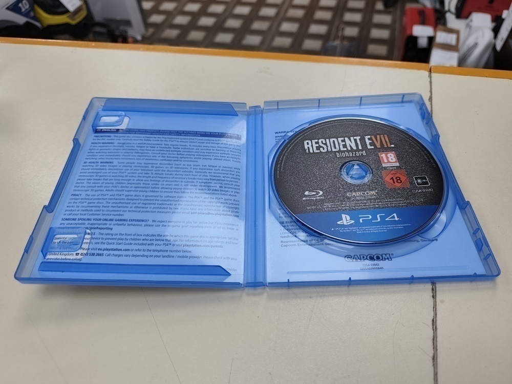 Игра Playstation 4 Resident Evil