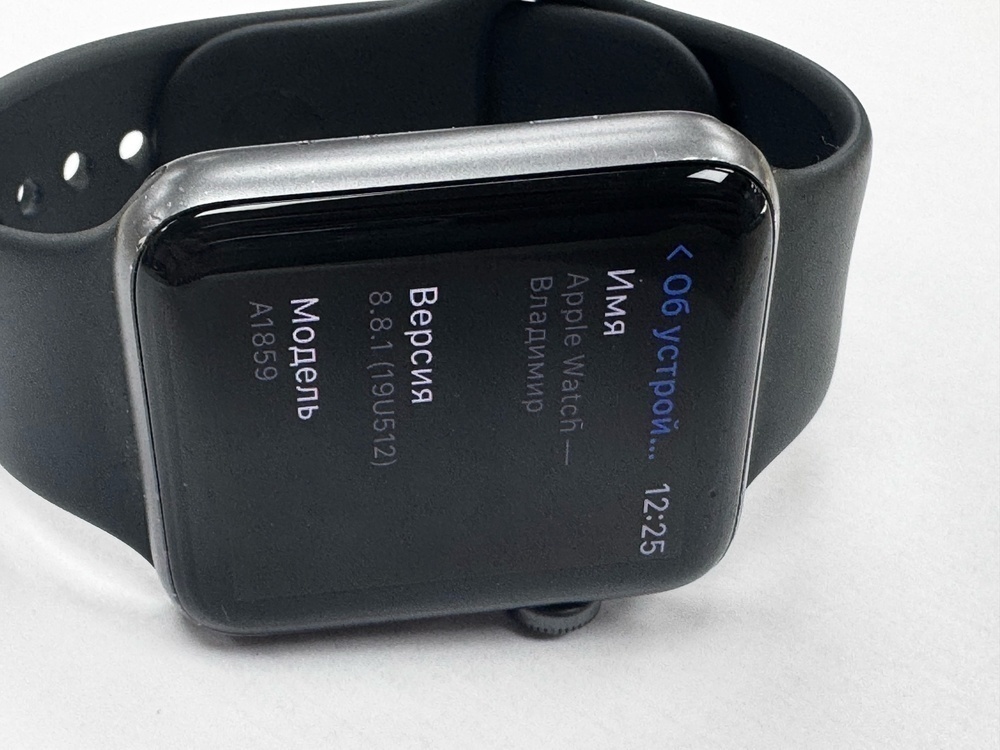 Смарт-часы Apple Watch Series 3 42 мм