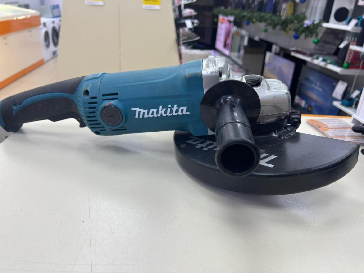 Угловая шлифмашина Makita GA9050