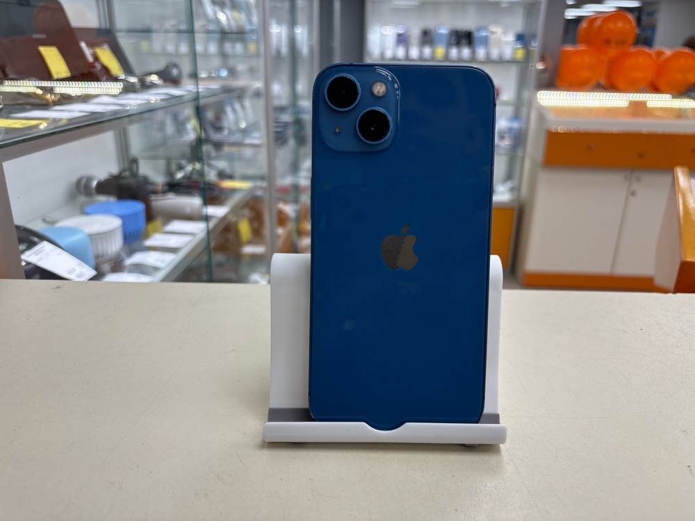Смартфон Apple iPhone 13 128Gb